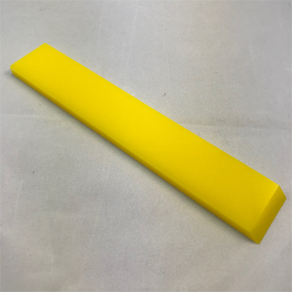 042231 - 1 in. x 1/4 in. x 6 in. Yellow Acrylic Scraper
